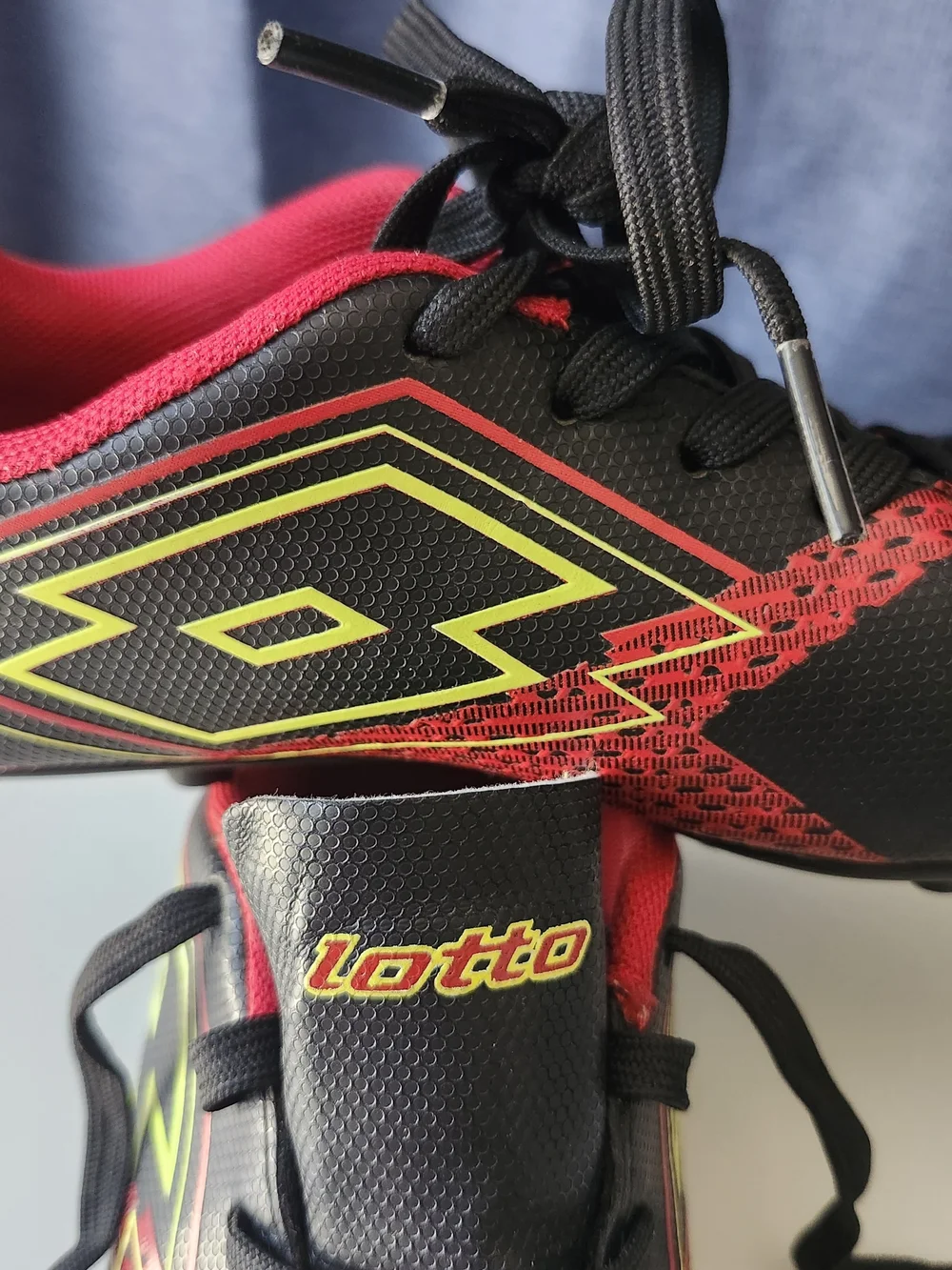 Kids Size 12 Lotto Forza Elite 3 Soccer Cleats